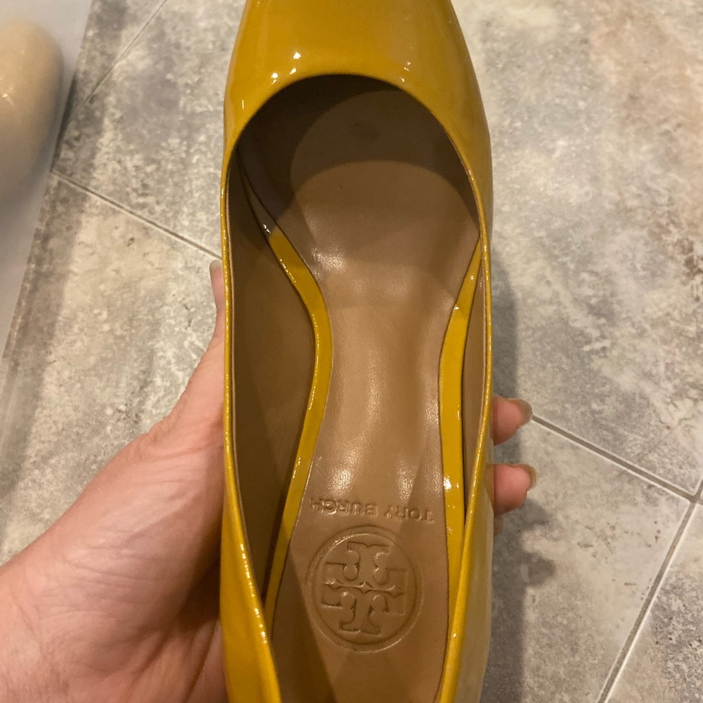 Tory Burch shoes closed toe high heels